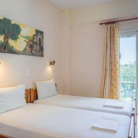 Stoúpa Vasiliki Apartments מראה חיצוני תמונה