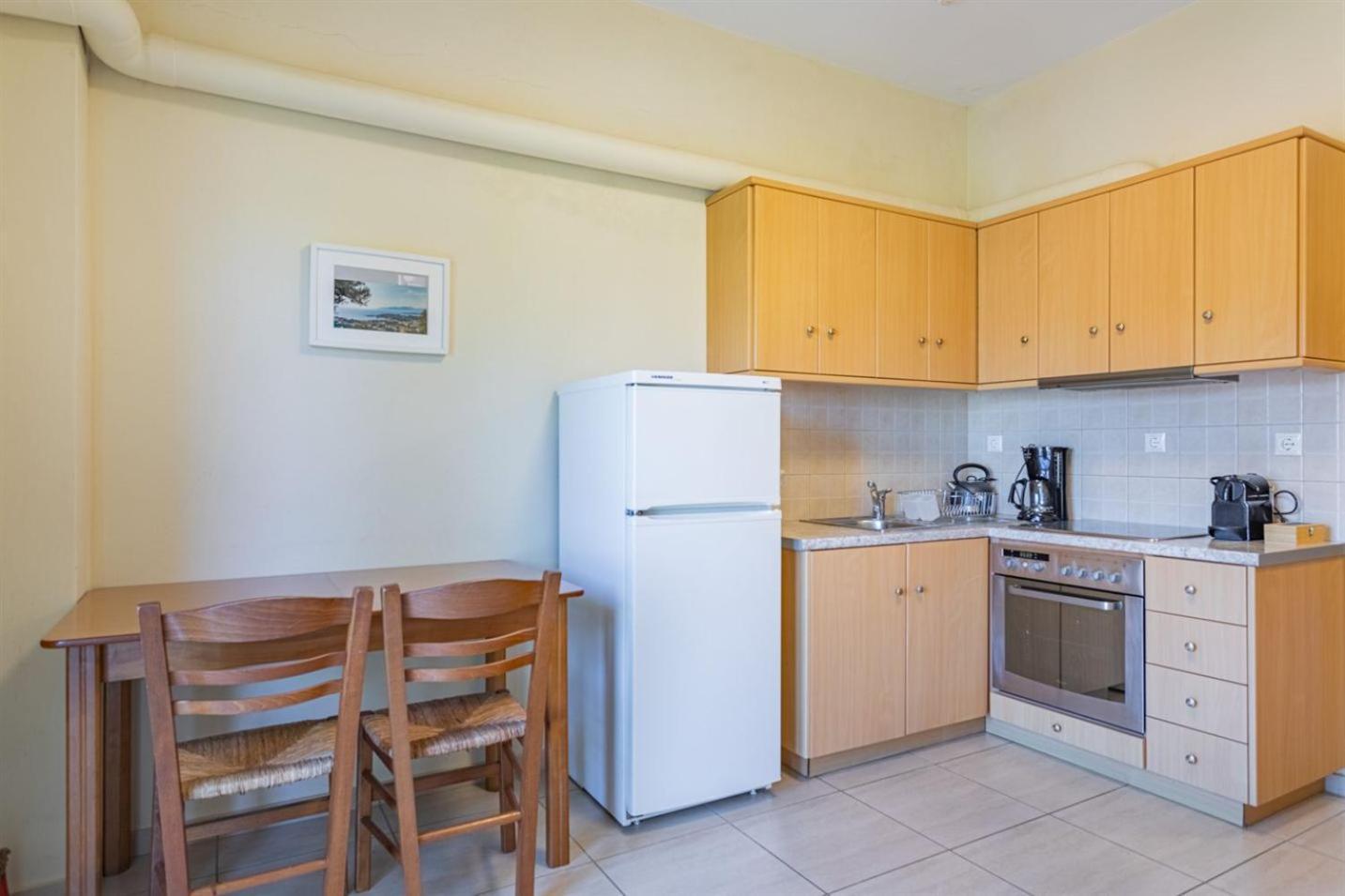 Stoúpa Vasiliki Apartments מראה חיצוני תמונה