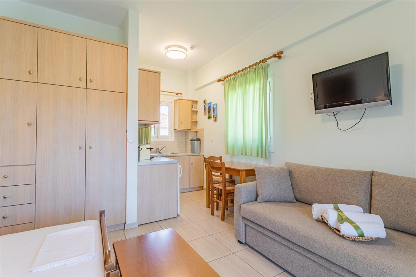 Stoúpa Vasiliki Apartments מראה חיצוני תמונה
